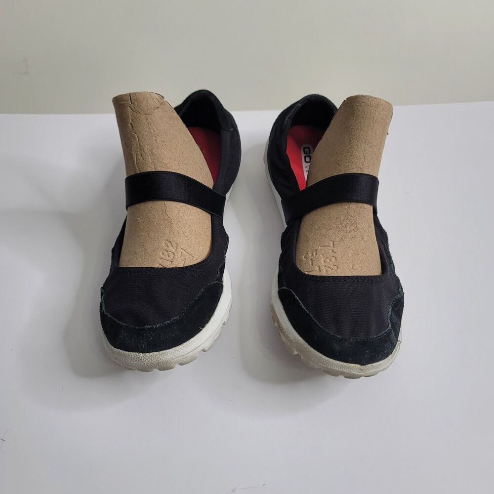 Skechers GOwalk Black Mary Jane Walking Shoes Size 8 Active Flat Sneakers